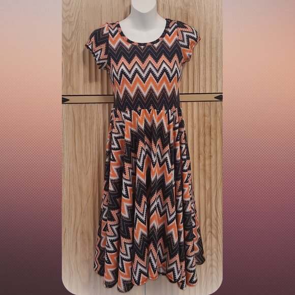 LuLaRoe Dresses & Skirts - LuLaRoe Zigzag Skater Dress – Size 12/14 | Orange Black White Chevron